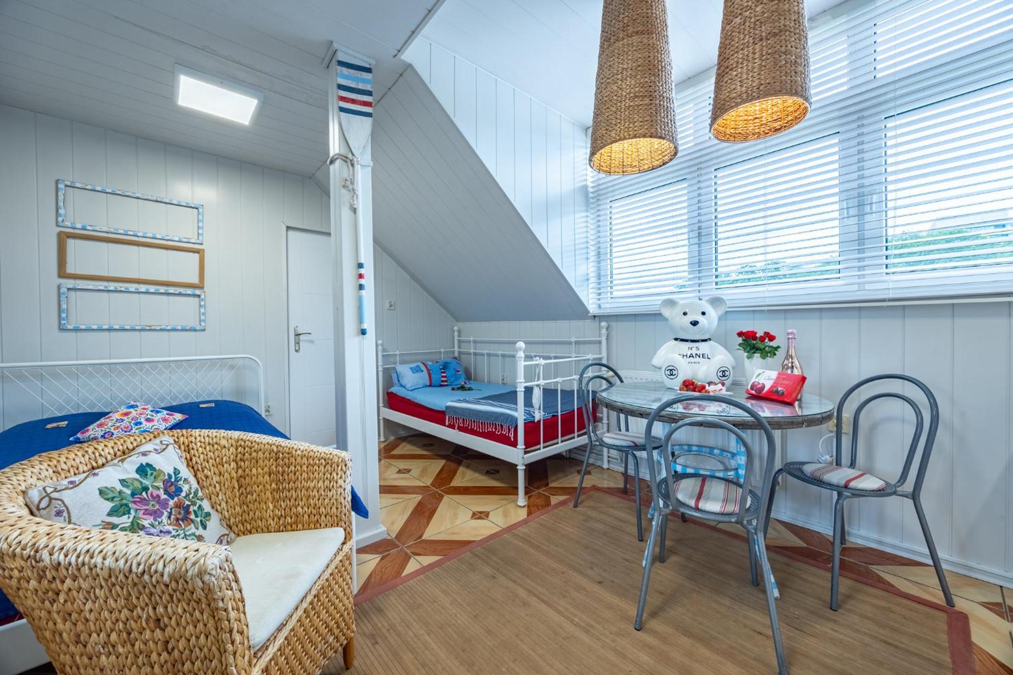 Apartamenty I Pokoje Blisko Morza Gryfa Pomorskiego 54 ミエンジズドロイェ エクステリア 写真