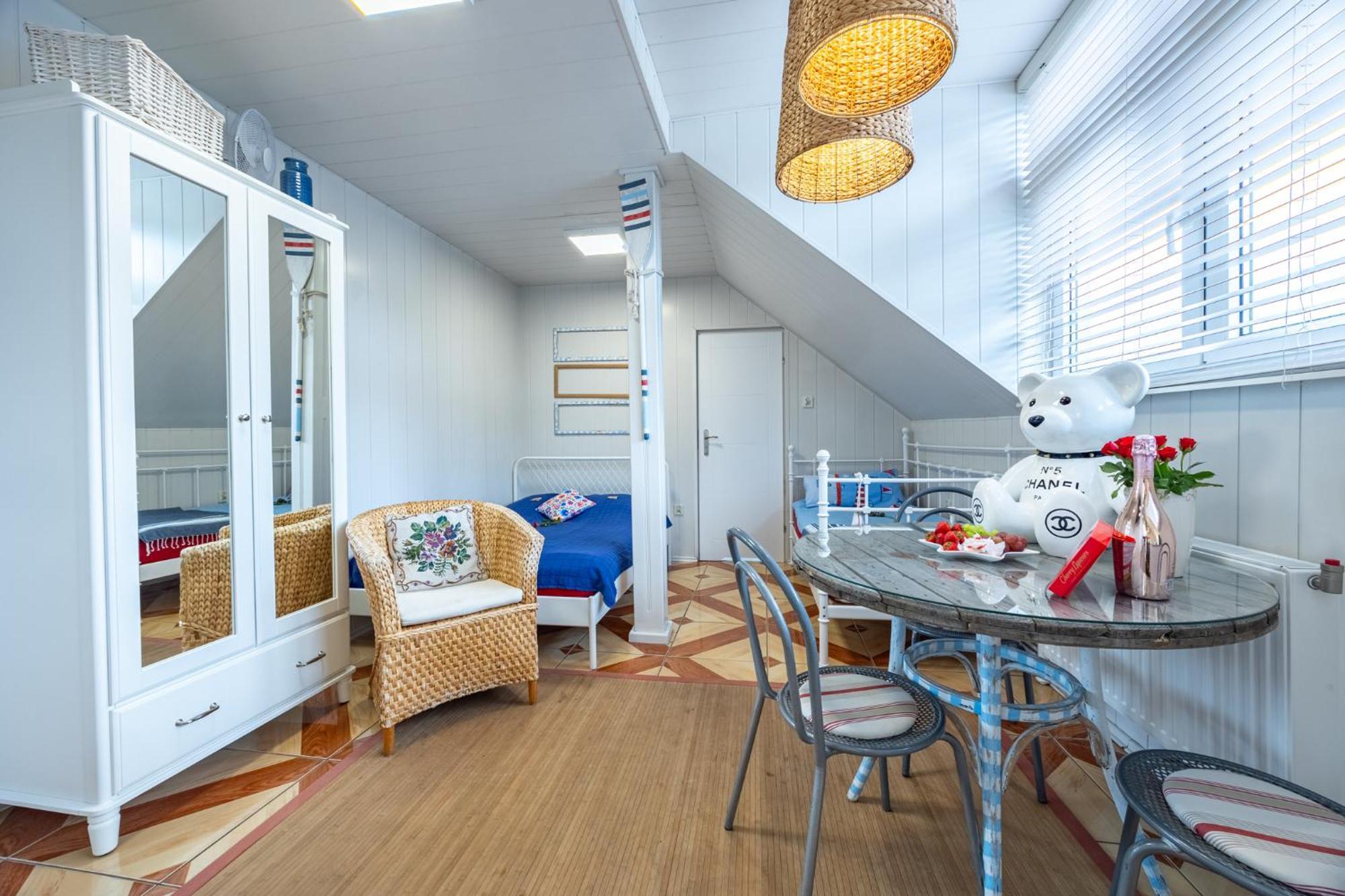Apartamenty I Pokoje Blisko Morza Gryfa Pomorskiego 54 ミエンジズドロイェ エクステリア 写真