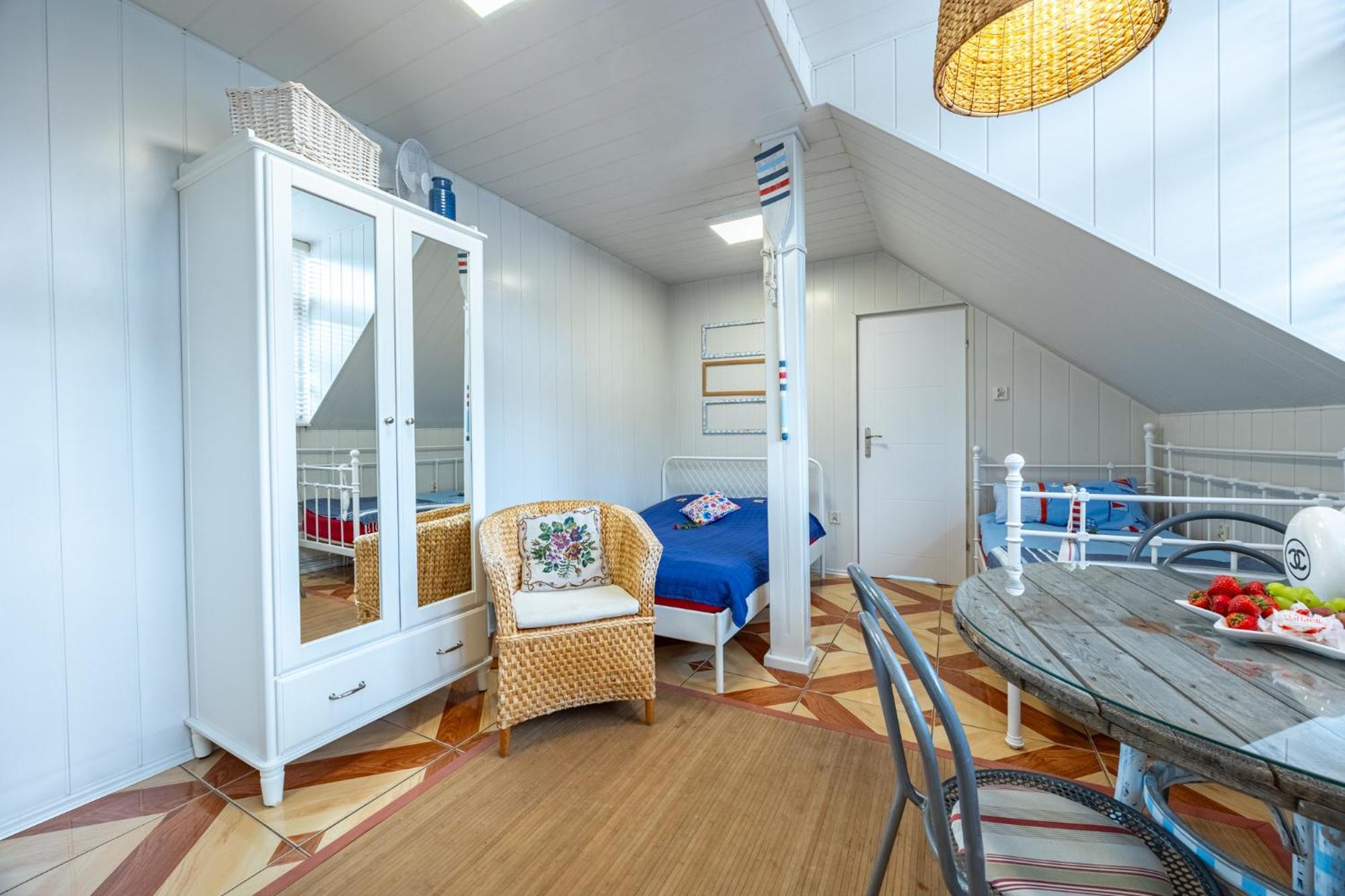 Apartamenty I Pokoje Blisko Morza Gryfa Pomorskiego 54 ミエンジズドロイェ エクステリア 写真