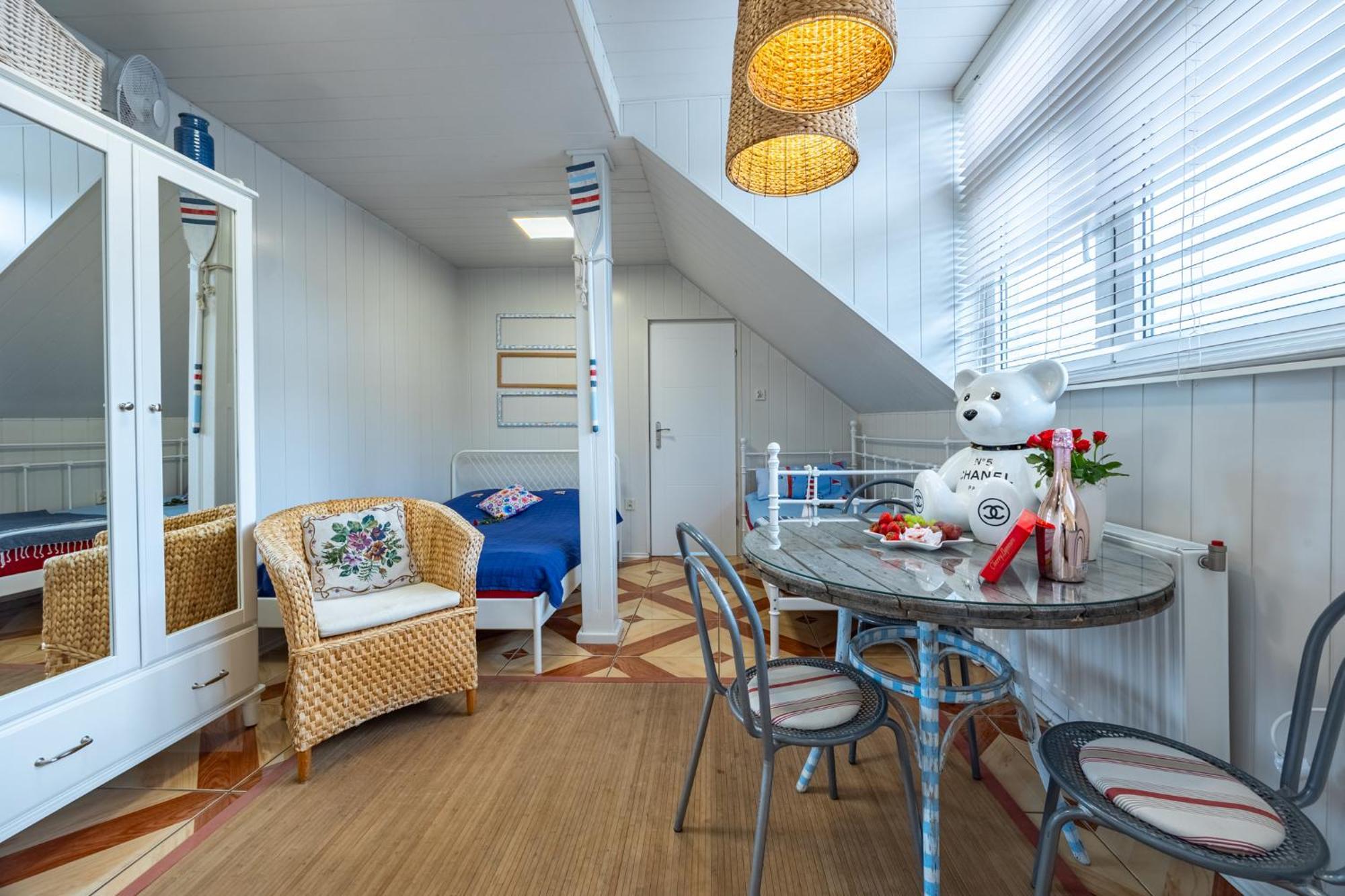 Apartamenty I Pokoje Blisko Morza Gryfa Pomorskiego 54 ミエンジズドロイェ エクステリア 写真
