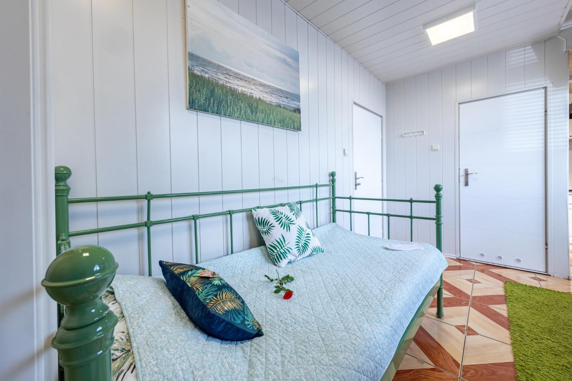 Apartamenty I Pokoje Blisko Morza Gryfa Pomorskiego 54 ミエンジズドロイェ エクステリア 写真
